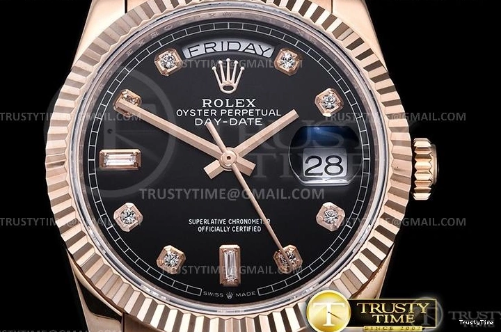 0714 RDD0219H – DayDate 36mm ComfortFit 694